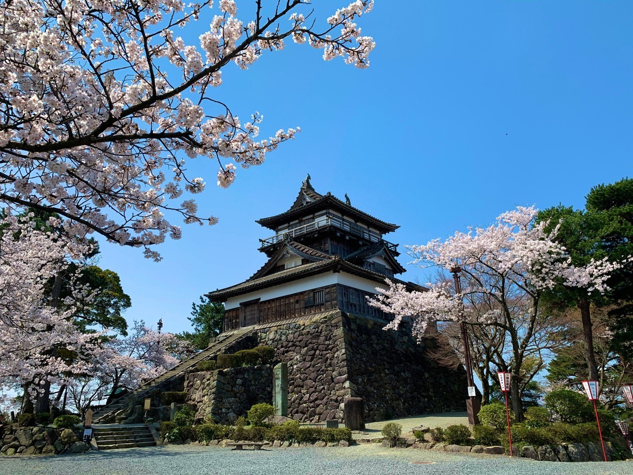 北陸唯一の現存１２天守「丸岡城」