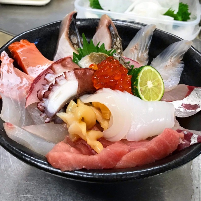 魚屋の喰い処まつ田