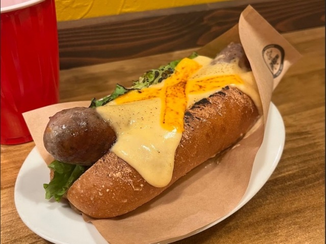 ホットドッグショップ　Dogs